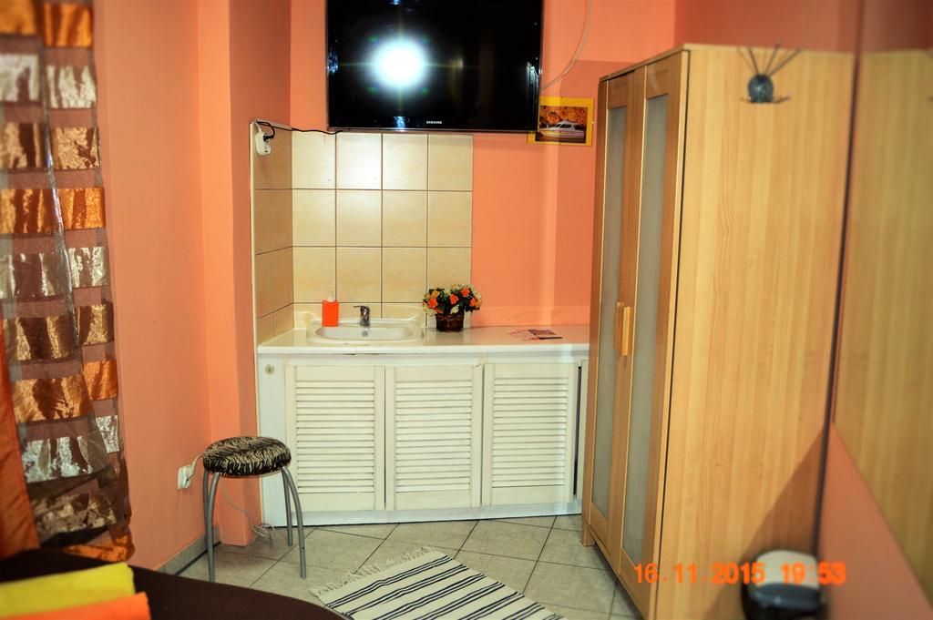 קרקוב Honey Hostel חדר תמונה