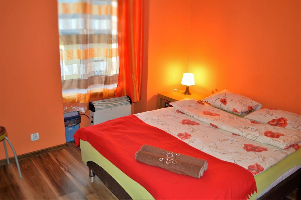 קרקוב Honey Hostel חדר תמונה